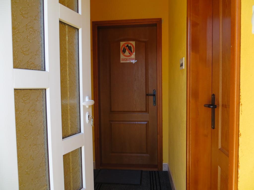 Rooms And Bungalows Sreten Zugic Žabljak Стая снимка